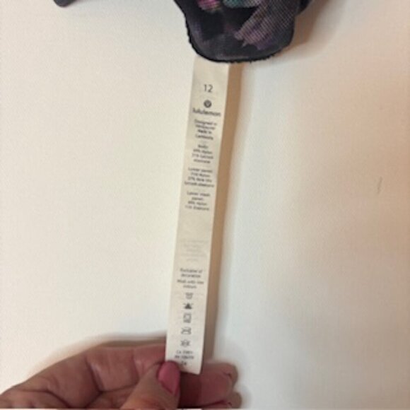 Lululemon Wunder Under Leggings - Size 12 - Picture 6 of 6